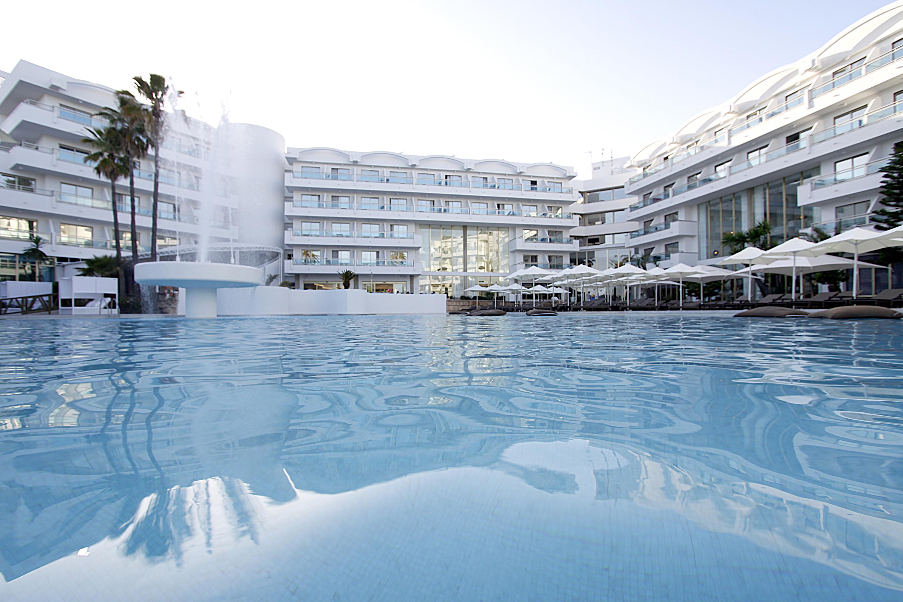 Bg Rei Del Mediterrani (Adults Only) Playa de Muro  Exterior foto